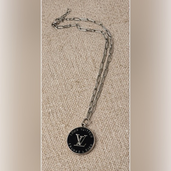 LV Black and Silver Round Trunks &Bags pendant on 18” Silver paperclip chain - Picture 2 of 3